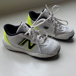 New Balance Kids' Sneakers in White and Neon Tennis Court shoes